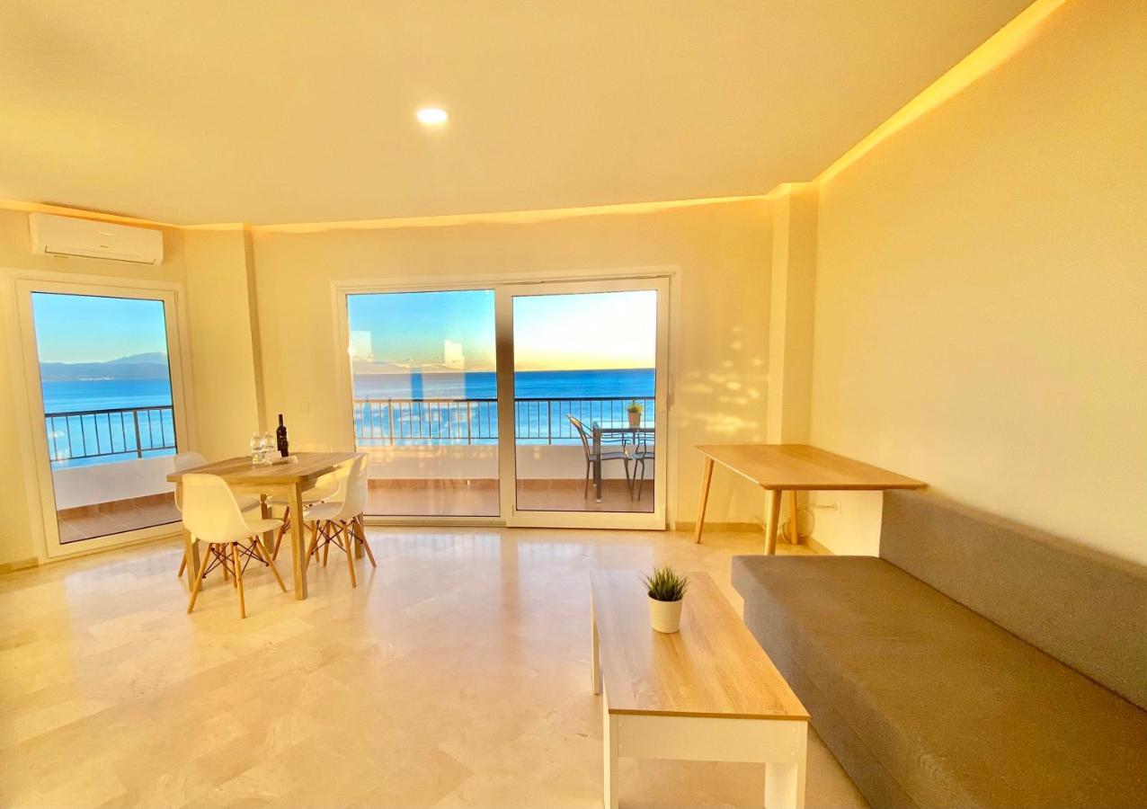Apartamentos Turisticos Castillo Del Vigia トレモリノス エクステリア 写真
