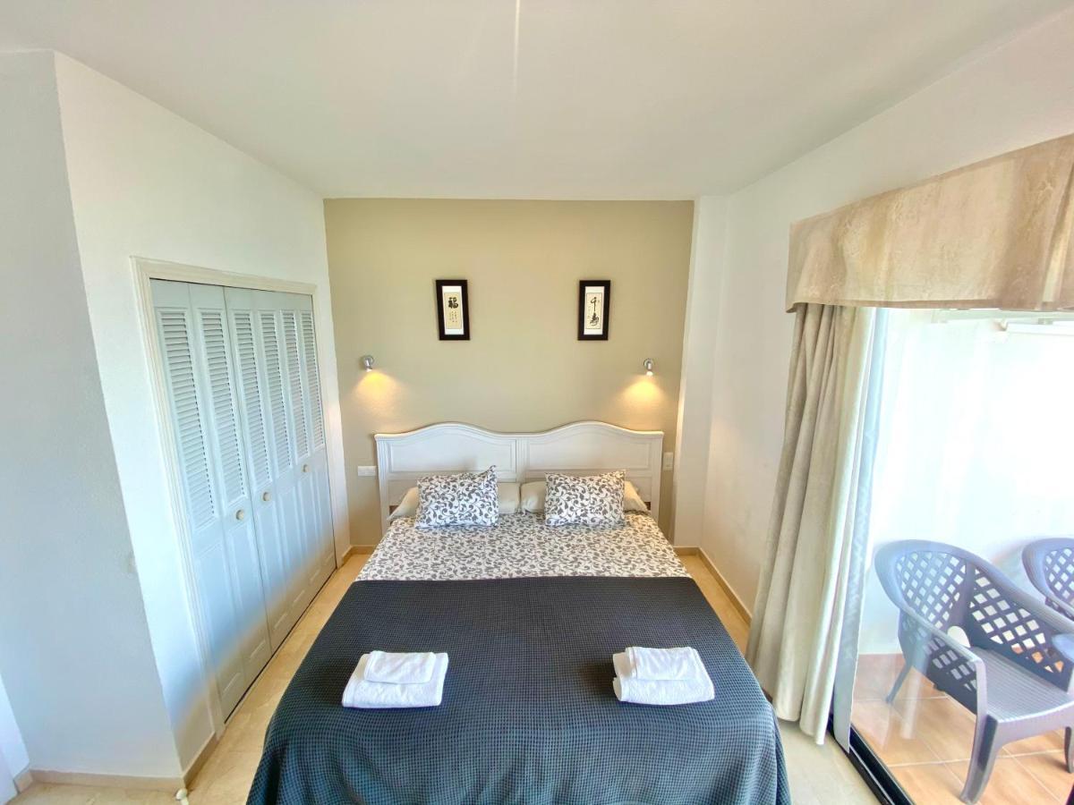 Apartamentos Turisticos Castillo Del Vigia トレモリノス エクステリア 写真