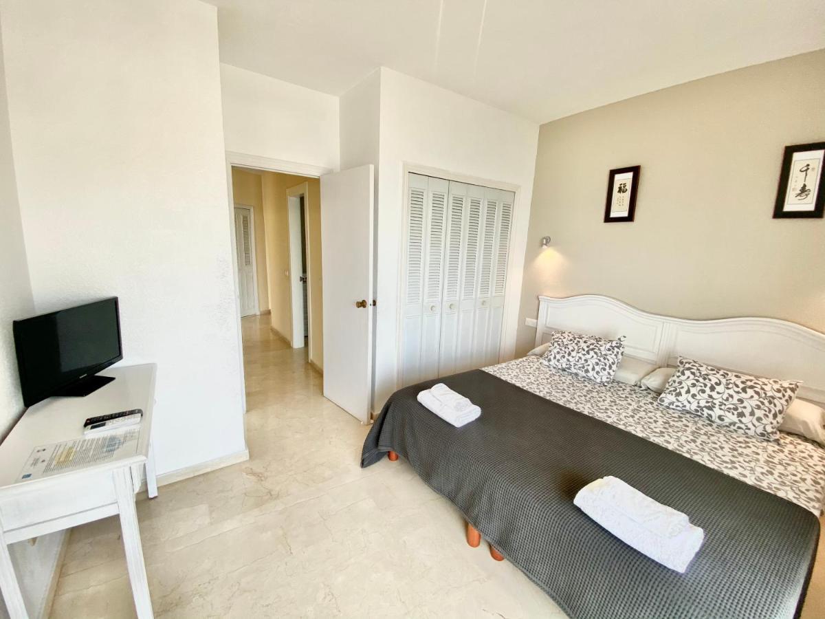 Apartamentos Turisticos Castillo Del Vigia トレモリノス エクステリア 写真
