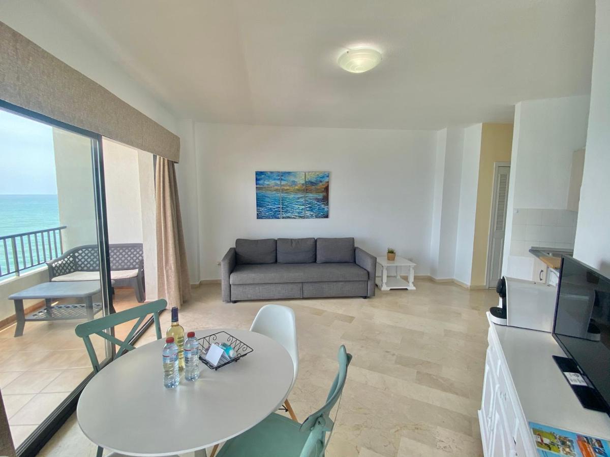 Apartamentos Turisticos Castillo Del Vigia トレモリノス エクステリア 写真